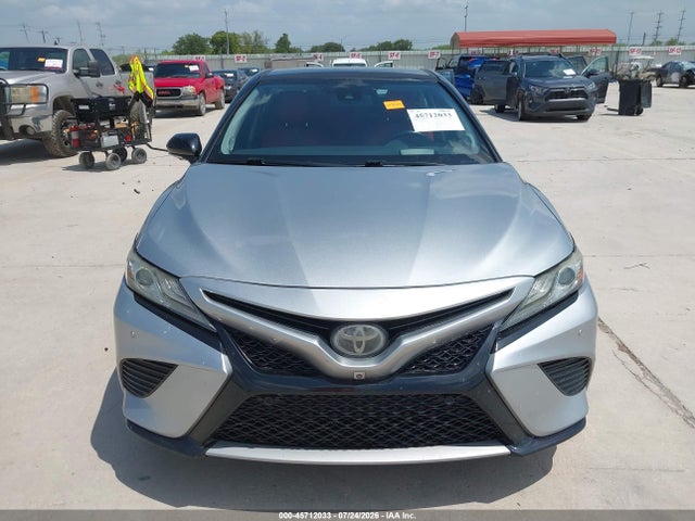 4T1B61HK6JU099125 Toyota CAMRY XSE