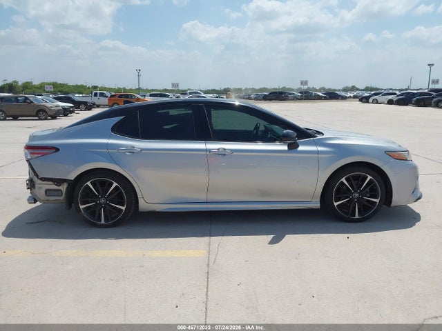 4T1B61HK6JU099125 Toyota CAMRY XSE