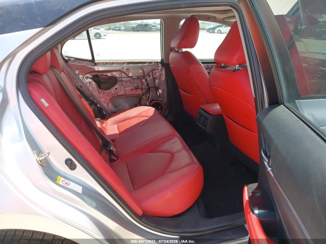 4T1B61HK6JU099125 Toyota CAMRY XSE