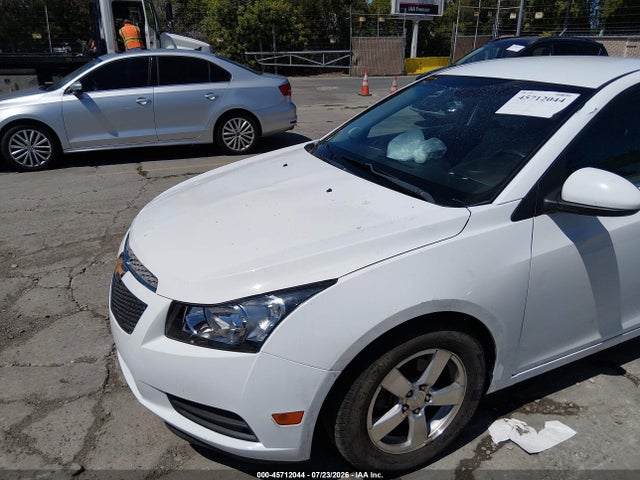 1G1PC5SB3E7317490 Chevrolet Cruze 1lt Auto