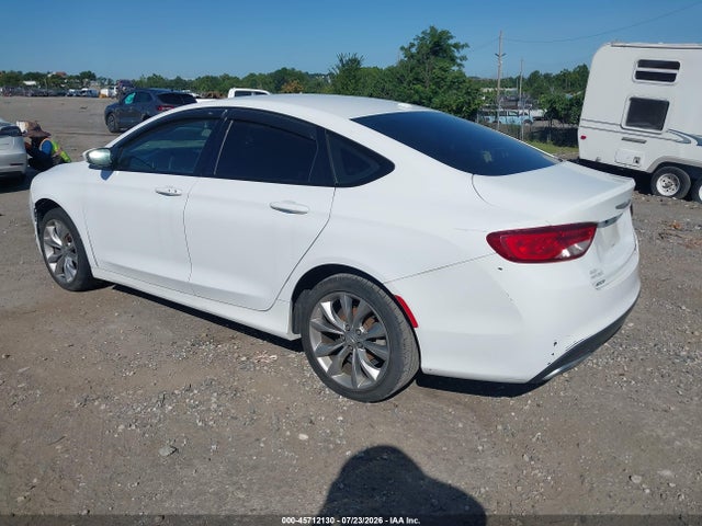 Продаж на аукціоні авто 2015 Chrysler 200 S, vin: 1C3CCCDG9FN700581, номер лоту: 45712130