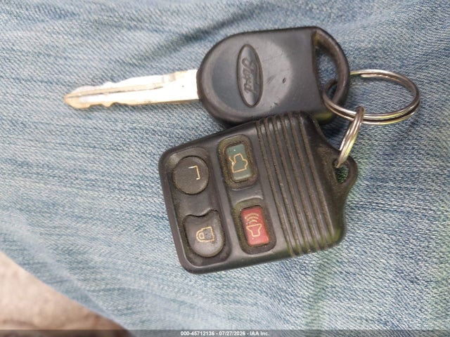 45712136 :رقم المزاد ، 1FAFP53U86A219007 vin ، 2006 Ford Taurus Se مزاد بيع