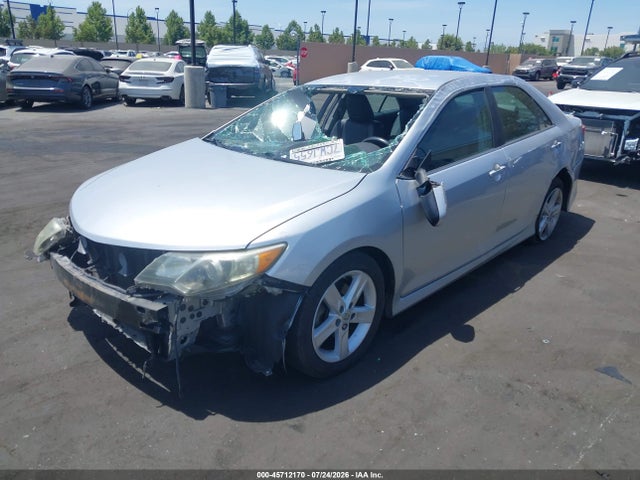Toyota CAMRY SE 2014 4T1BF1FK0EU747681 Image 2