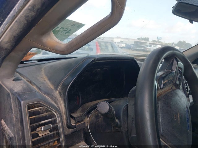 45712203 :رقم المزاد ، 1FT7X2B6XJEC69036 vin ، 2018 Ford F-250 Xl مزاد بيع