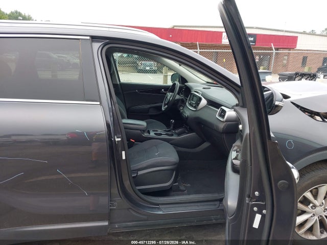 Продажа на аукционе авто 2017 Kia Sorento 2.4l Lx, vin: 5XYPG4A35HG208214, номер лота: 45712295