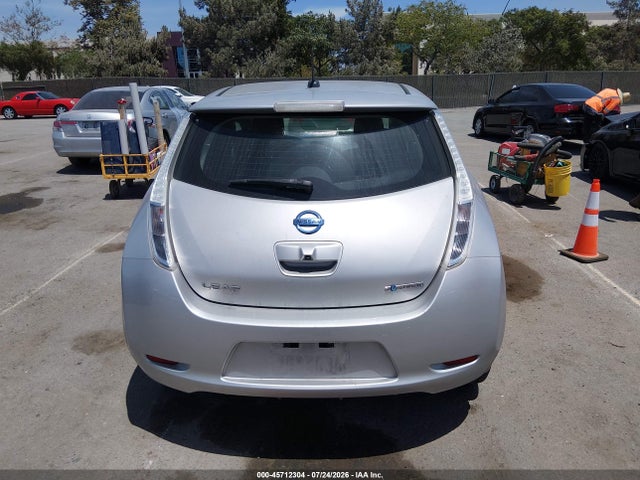 45712304 :رقم المزاد ، 1N4AZ0CP9FC323690 vin ، 2015 Nissan Leaf Sv مزاد بيع