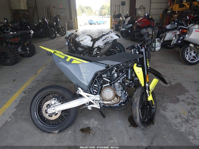 Husqvarna Supermoto 701 2023 VBKUSV408PM757328 Image 13
