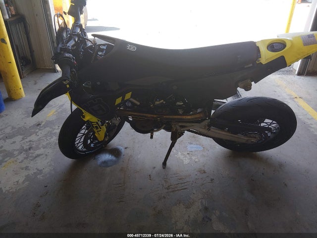 Husqvarna Supermoto 701 2023 VBKUSV408PM757328 Image 14