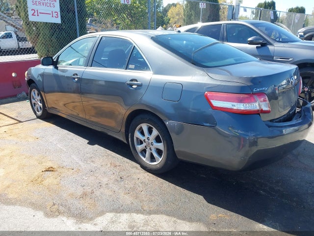 2010 Toyota Camry Le მანქანა იყიდება აუქციონზე, vin: 4T4BF3EK4AR085570, აუქციონის ნომერი: 45712353