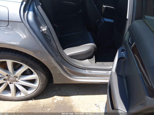 Продажа на аукционе авто 2013 Audi A4 2.0t Premium, vin: WAUFFAFL2DA140077, номер лота: 45712385