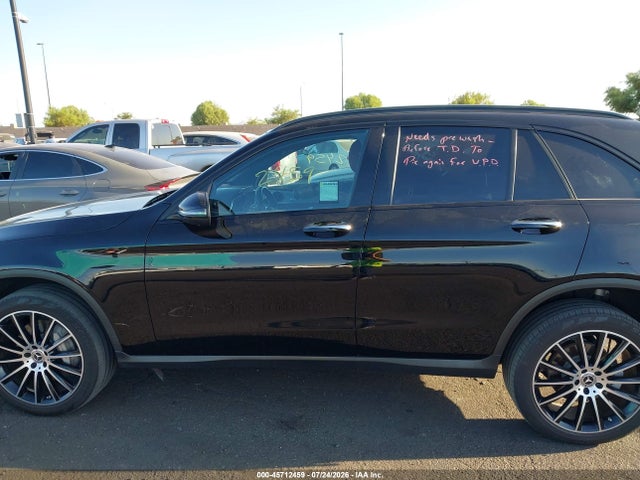 Продажа на аукционе авто 2022 Mercedes-benz Glc 300 Suv, vin: W1N0G8DB5NG121524, номер лота: 45712459
