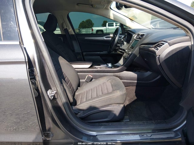 45712487 :رقم المزاد ، 3FA6P0HD3LR239033 vin ، 2020 Ford Fusion Se مزاد بيع
