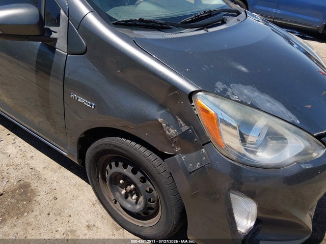 Toyota Prius C One 2015 JTDKDTB36F1103786 Image 18