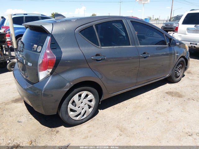 JTDKDTB36F1103786 Toyota Prius C One