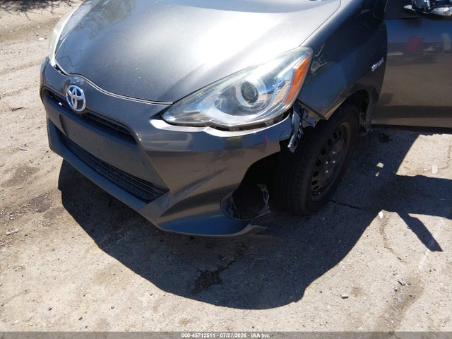 Toyota Prius C One 2015 JTDKDTB36F1103786 Image 6