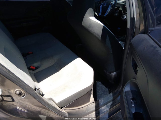 Toyota Prius C One 2015 JTDKDTB36F1103786 Image 8