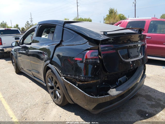Продаж на аукціоні авто 2023 Tesla Model X Plaid Tri Motor All-wheel Drive, vin: 7SAXCBE69PF395440, номер лоту: 45712536