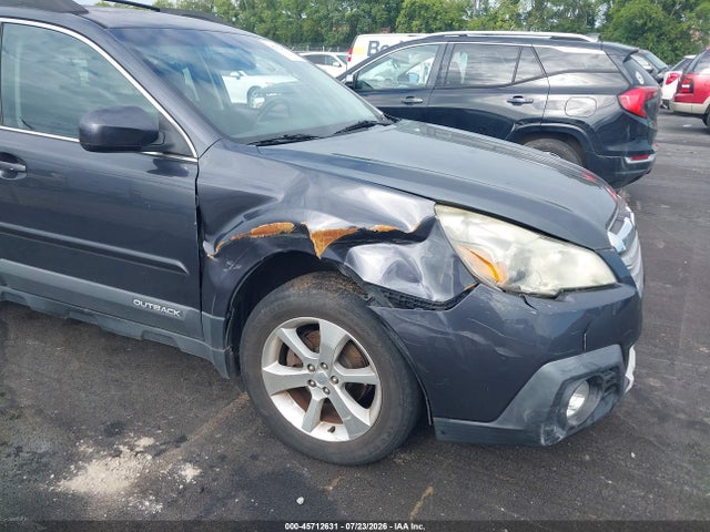 Продажа на аукционе авто 2013 Subaru Outback 2.5i Limited, vin: 4S4BRCKC8D3223796, номер лота: 45712631