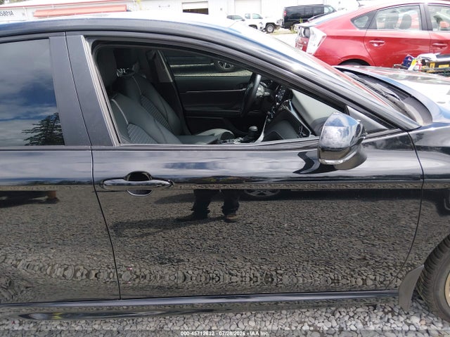 4T1G31AK1RU067171 Toyota Camry Hybrid Se Nightshade