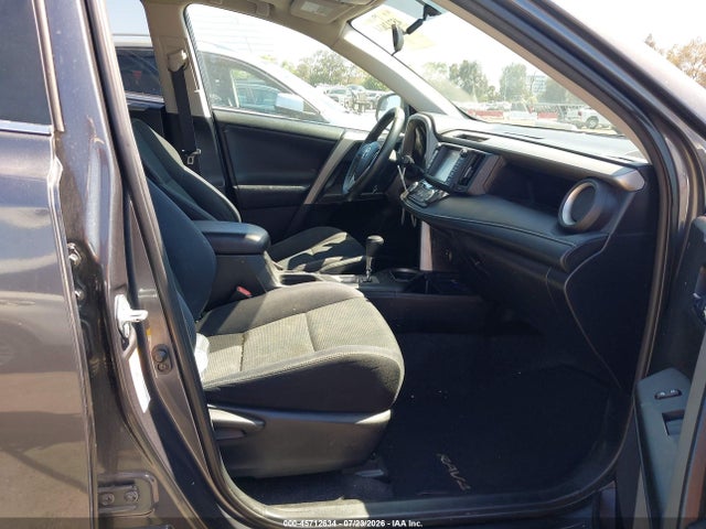 2T3WFREV7GW262413 Toyota Rav4 Xle
