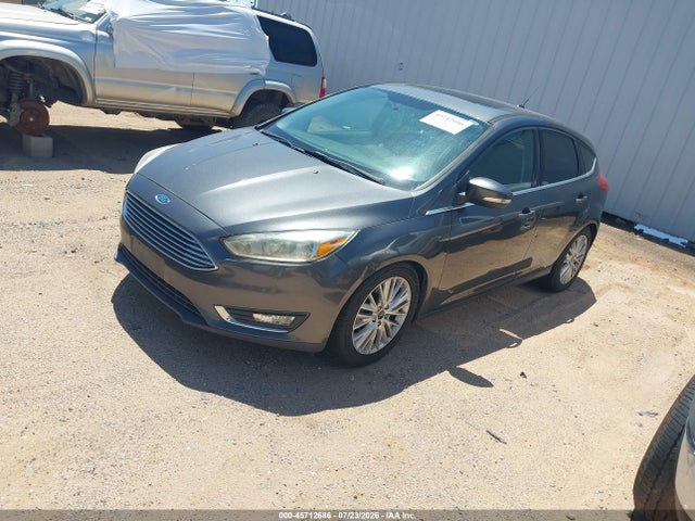 Ford Focus Titanium 2016 1FADP3N26GL407392 Image 2