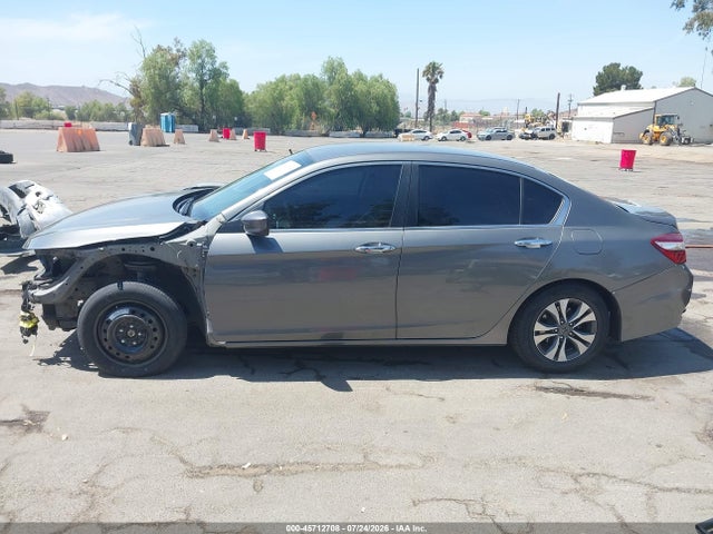 Honda ACCORD LX 2017 1HGCR2F30HA283748 Image 15