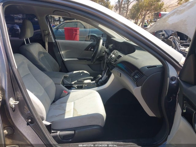 Honda ACCORD LX 2017 1HGCR2F30HA283748 Image 5