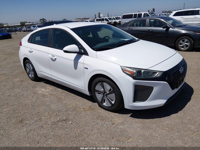 Hyundai Ioniq Hybrid Blue 2018 KMHC65LC0JU100250 главное изображение