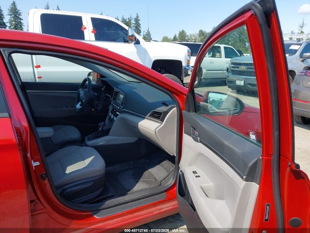 45712745 :رقم المزاد ، 5NPD74LF5KH493880 vin ، 2019 Hyundai Elantra Se مزاد بيع