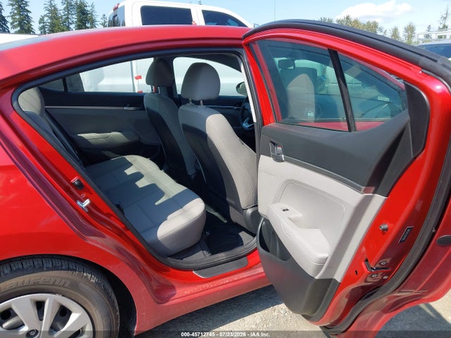 45712745 :رقم المزاد ، 5NPD74LF5KH493880 vin ، 2019 Hyundai Elantra Se مزاد بيع