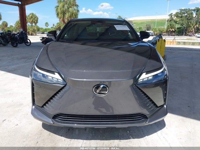 45712784 :رقم المزاد ، JTJAAAABXPA001567 vin ، 2023 Lexus Rz 450e Luxury مزاد بيع