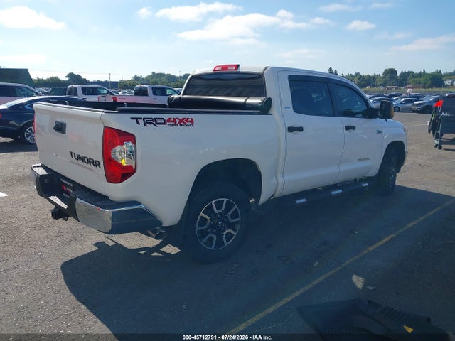 Продаж на аукціоні авто 2016 Toyota Tundra Sr5 5.7l V8, vin: 5TFDY5F18GX540463, номер лоту: 45712791