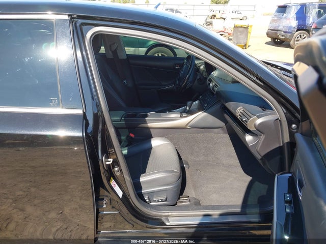 Продажа на аукционе авто 2015 Lexus Is 250, vin: JTHCF1D28F5022819, номер лота: 45712816
