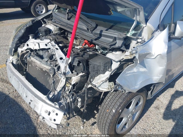 VNKKTUD39FA045380 Toyota YARIS L
