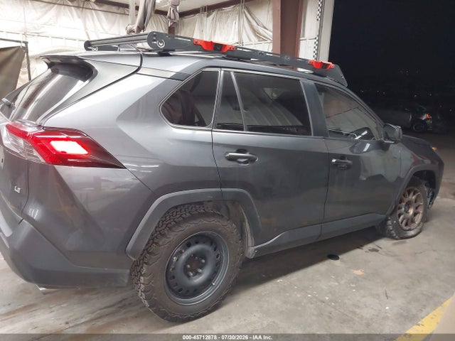Toyota RAV4 LE 2020 JTMH1RFV6LD057002 Image 13