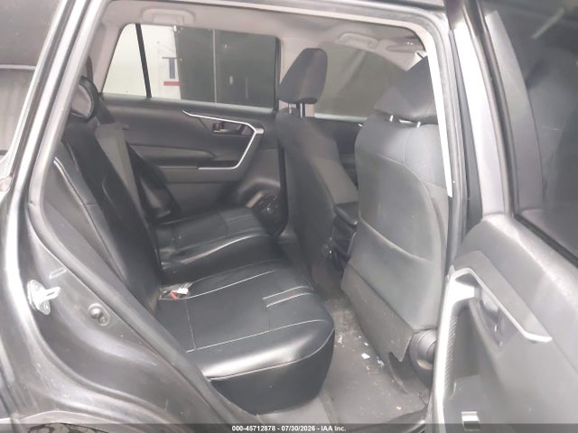 Toyota RAV4 LE 2020 JTMH1RFV6LD057002 Image 8
