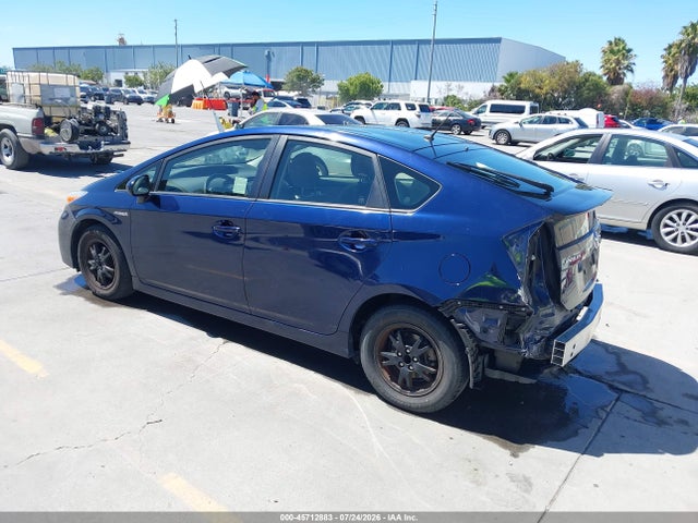 Toyota Prius Two 2015 JTDKN3DU0F1950077 Image 3
