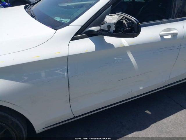 55SWF4JB8GU157978 Mercedes-Benz C 300