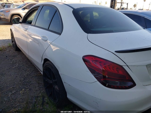 55SWF4JB8GU157978 Mercedes-Benz C 300
