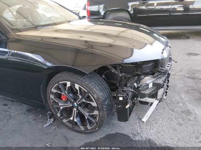 BMW 330I 2025 3MW69CW01S8F24742 Image 19