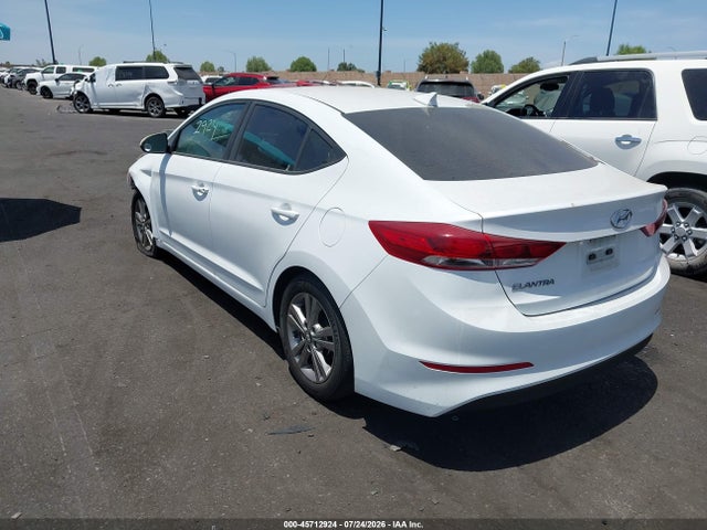 Hyundai Elantra Value Edition 2017 5NPD84LF9HH169952 Image 3