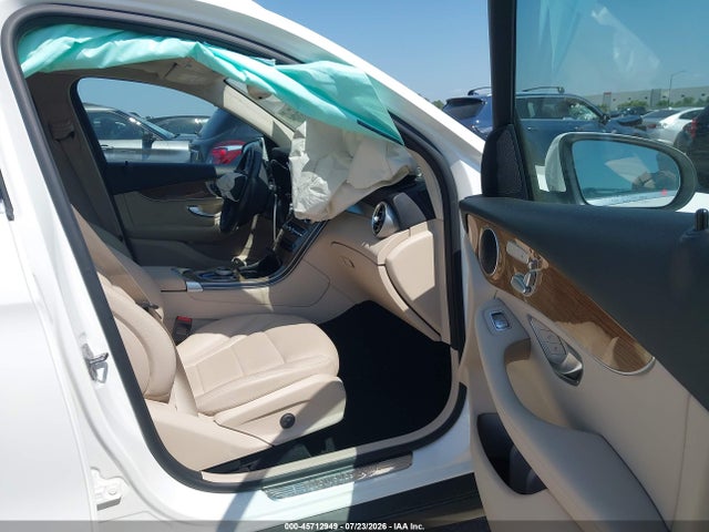45712949 :رقم المزاد ، WDC0G4JB6KV174562 vin ، 2019 Mercedes-benz Glc 300 مزاد بيع