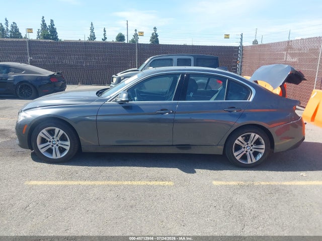 BMW 330I 2018 WBA8B9C52JEE82256 Image 14