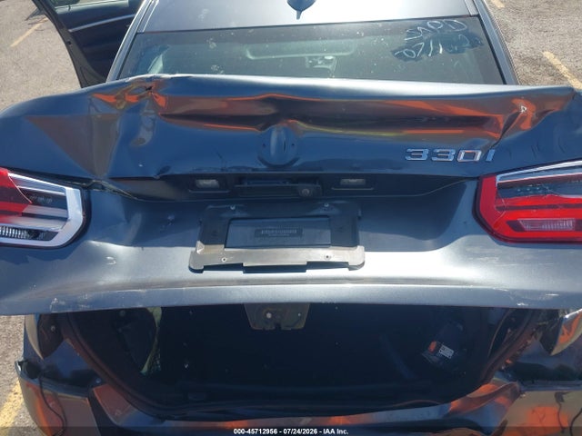 BMW 330I 2018 WBA8B9C52JEE82256 Image 18