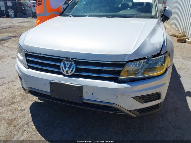 3VV3B7AX9JM047457 Volkswagen Tiguan 2.0t Se/2.0t Sel
