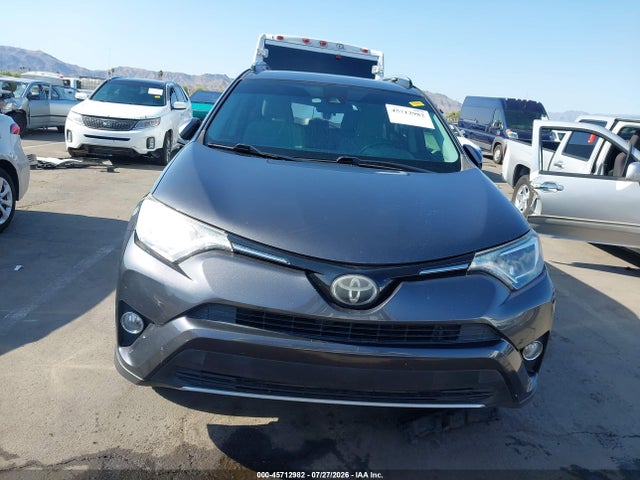Toyota Rav4 Xle 2017 JTMRFREV3HJ155744 Image 13