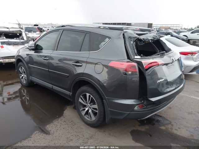 Toyota Rav4 Xle 2017 JTMRFREV3HJ155744 Image 3