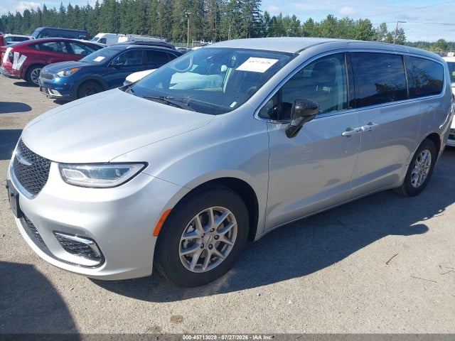 Chrysler Pacifica Touring L 2024 2C4RC1BG5RR139557 Image 2