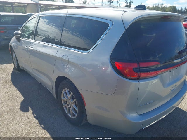 Chrysler Pacifica Touring L 2024 2C4RC1BG5RR139557 Image 3