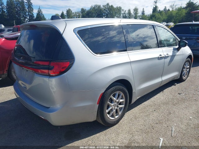 Chrysler Pacifica Touring L 2024 2C4RC1BG5RR139557 Image 4
